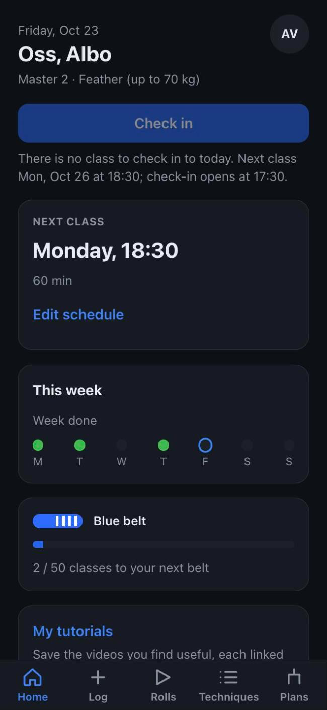 Home screen with the next class and the check-in button